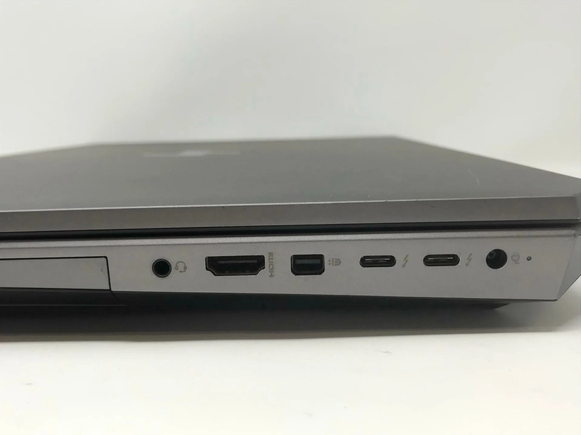 HP Laptop ZBook 17 G5 17 Inch i7 8th Gen 8GB RAM 256GB RAM