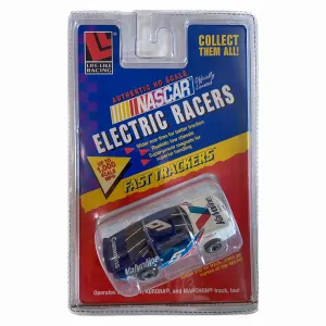 Valvoline NASCAR #6 | 9721 | Life-Like Racing Max-Traxx